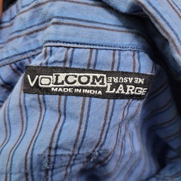 Volcom Mens Button Up Shirt Size Large Blue Striped Cotton Long Sleeve Vintage - Picture 6 of 10